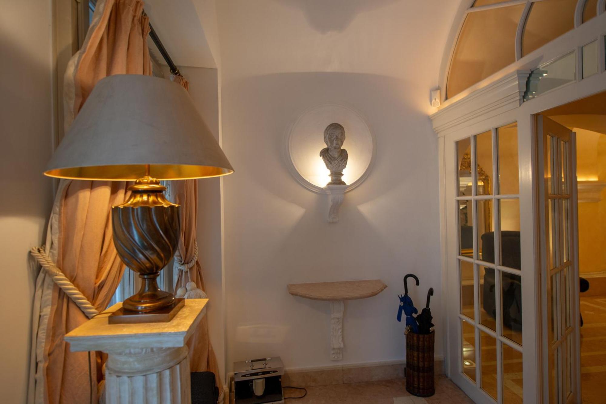 Zum Blauen Karpfen Appartement Wenen Buitenkant foto