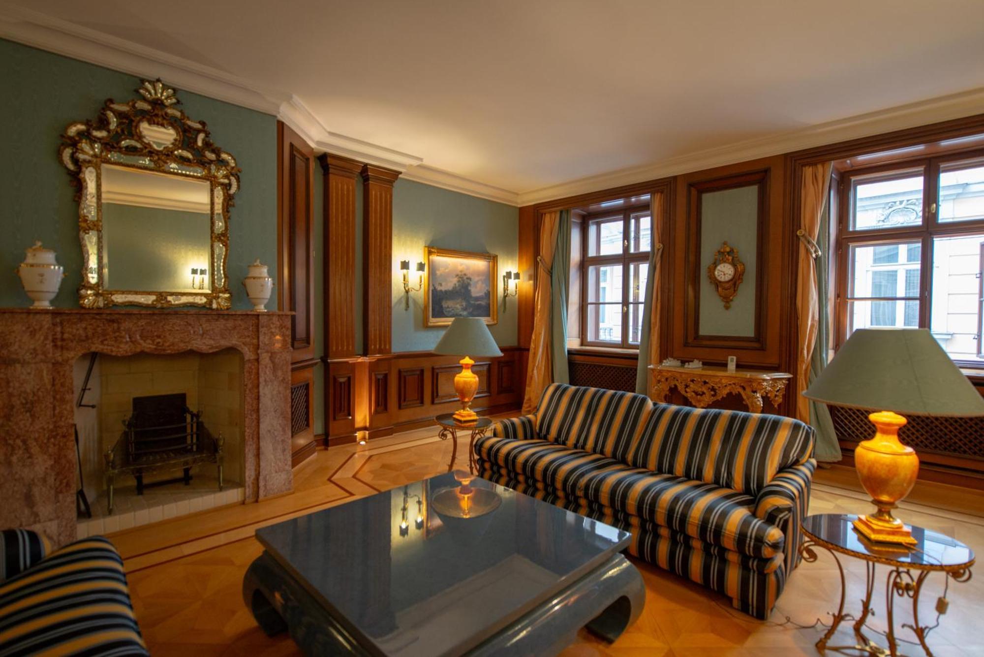 Zum Blauen Karpfen Appartement Wenen Buitenkant foto
