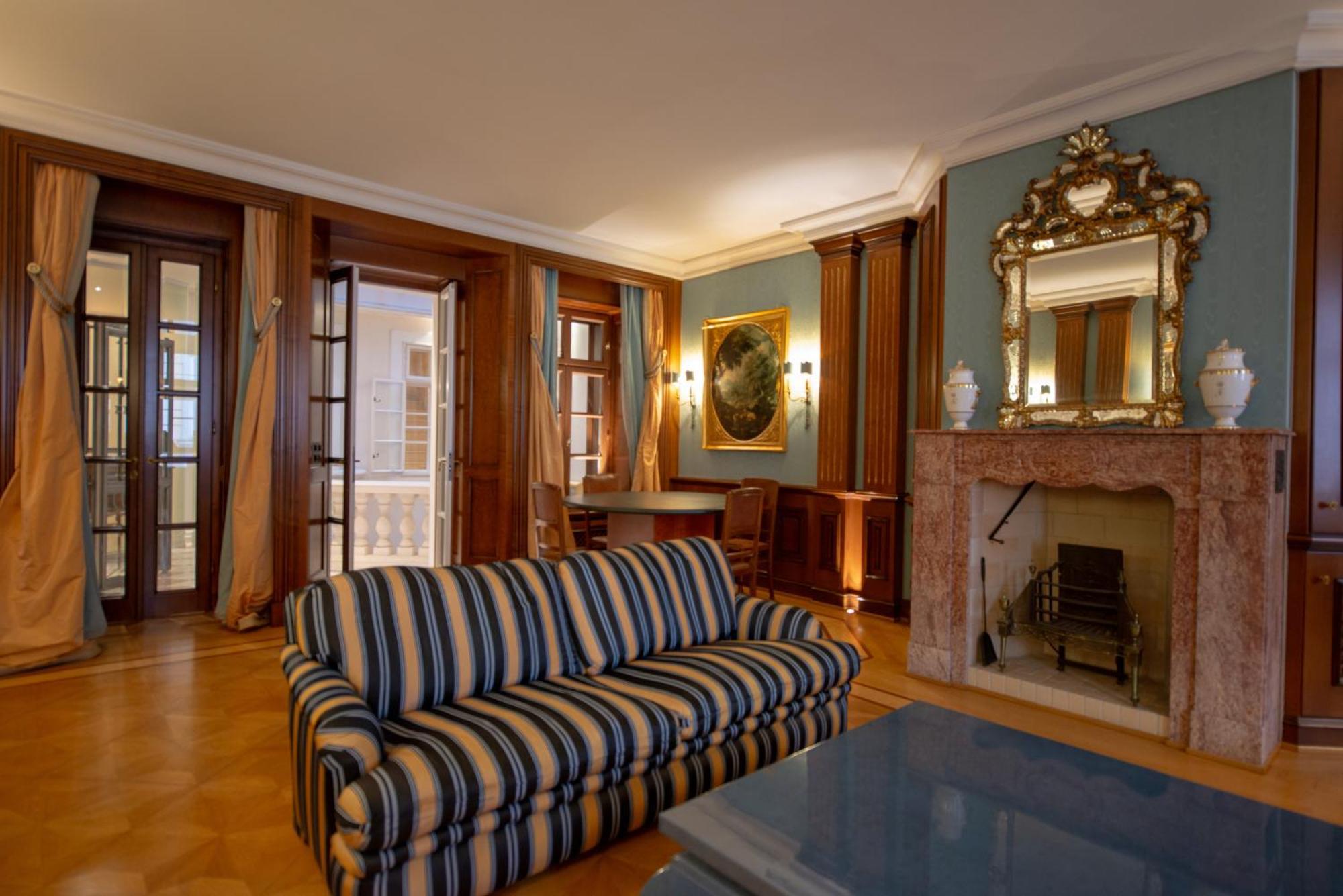 Zum Blauen Karpfen Appartement Wenen Buitenkant foto